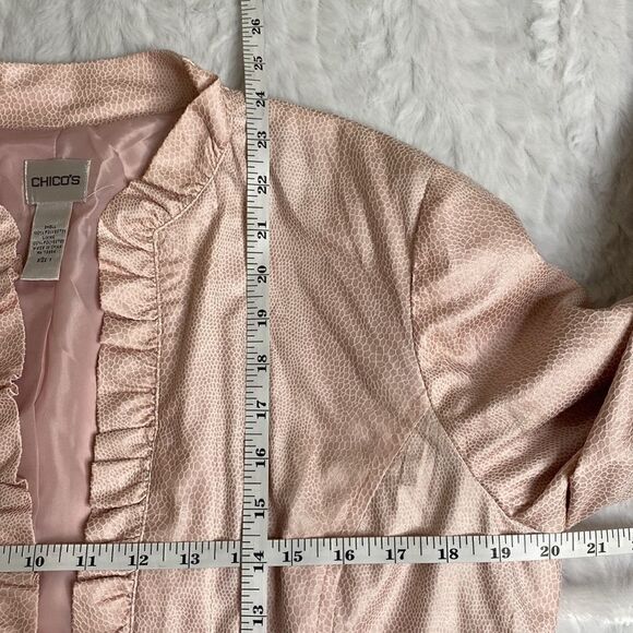 Chico’s pink open jacket ruffled snake skin print size 2 - Picture 13 of 14